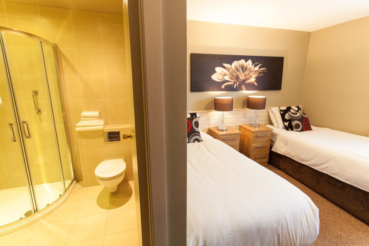 Mc Kevitts Village Hotel カーリングフォード エクステリア 写真