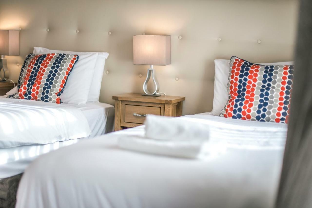 Mc Kevitts Village Hotel カーリングフォード エクステリア 写真