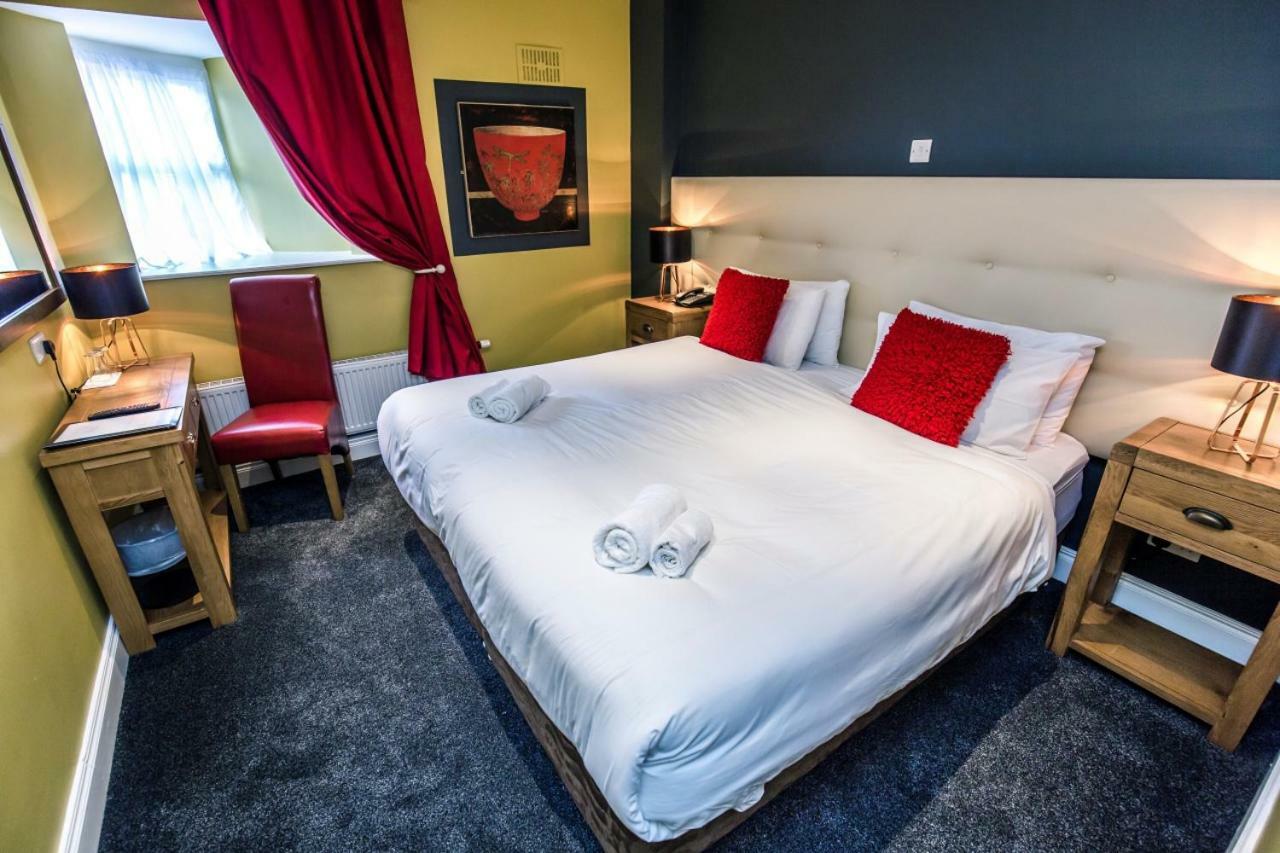 Mc Kevitts Village Hotel カーリングフォード エクステリア 写真